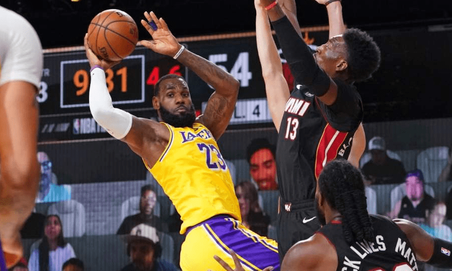 开云体育入口-日本横扫葡萄牙，范佩西打破历史纪录