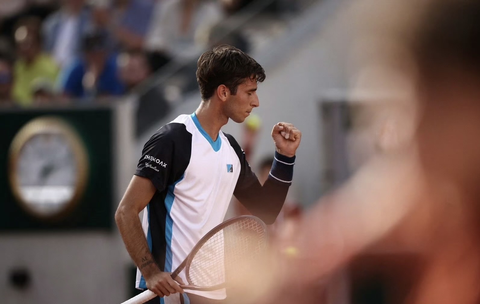 德国网球队碾压法国网球队,西西帕斯爆发神勇 德国网球队碾压法国网球队,西西帕斯爆发神勇