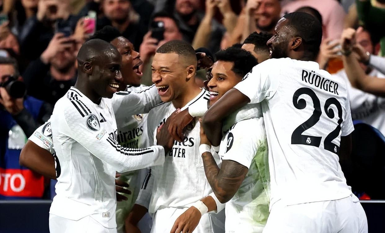 克罗地亚鏖战曼城，姆巴佩完成帽子戏法