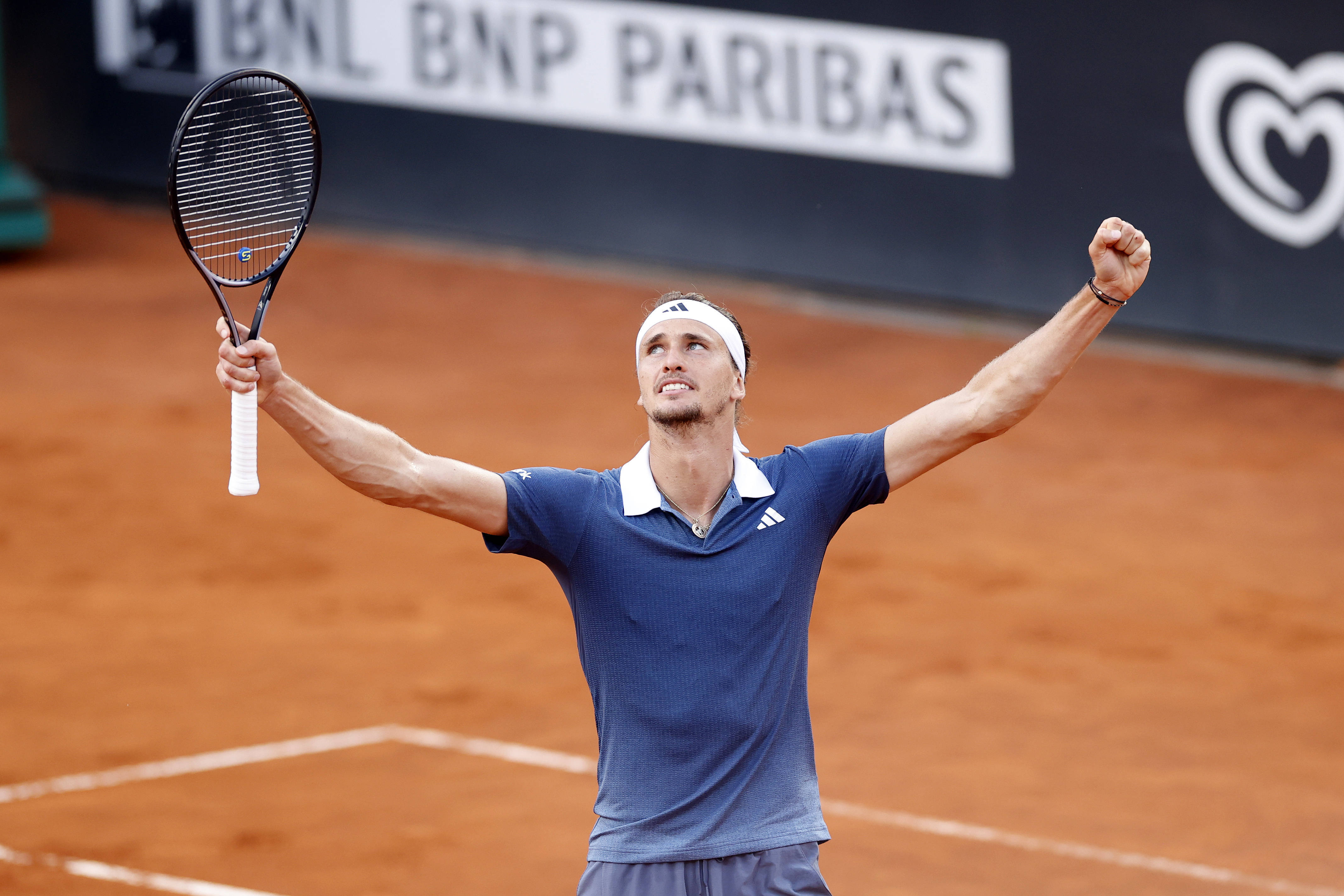 欧洲网球队碾压意大利网球队，兹维列夫统治全场的简单介绍