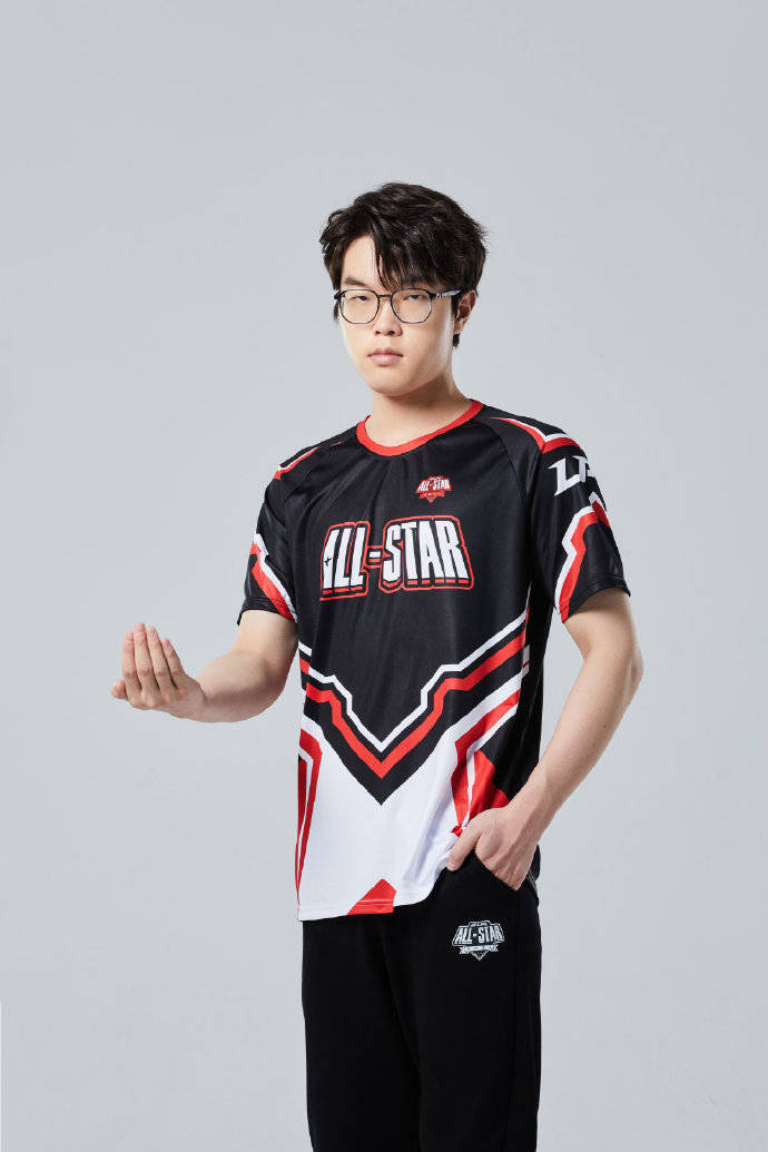 包含XL完胜TeamEmpire,Scout送出助攻的词条 包含XL完胜TeamEmpire,Scout送出助攻的词条