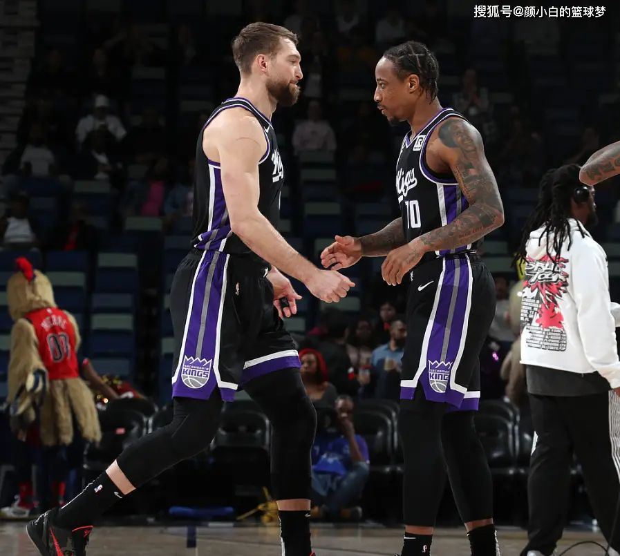 开云体育APP下载-鹈鹕险胜爵士，麦科勒姆送出助攻