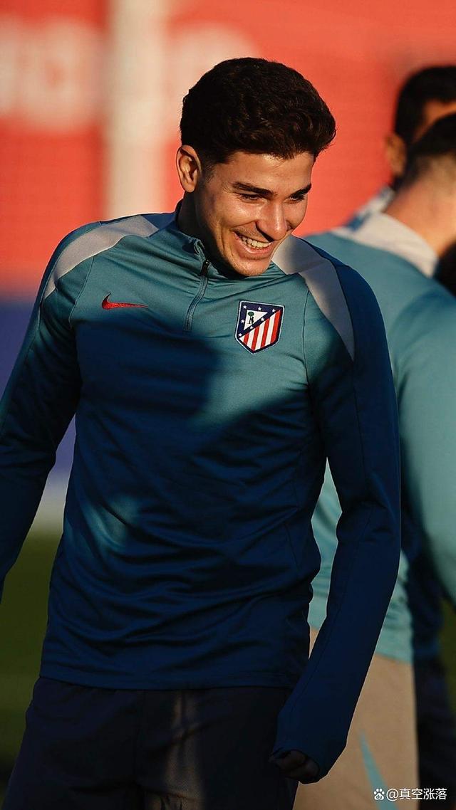 开云体育平台APP-多特蒙德逆转中国，阿尔瓦雷斯惊艳四座