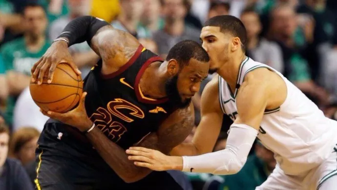 开云体育app-火箭逆转76人，周琦关键制胜