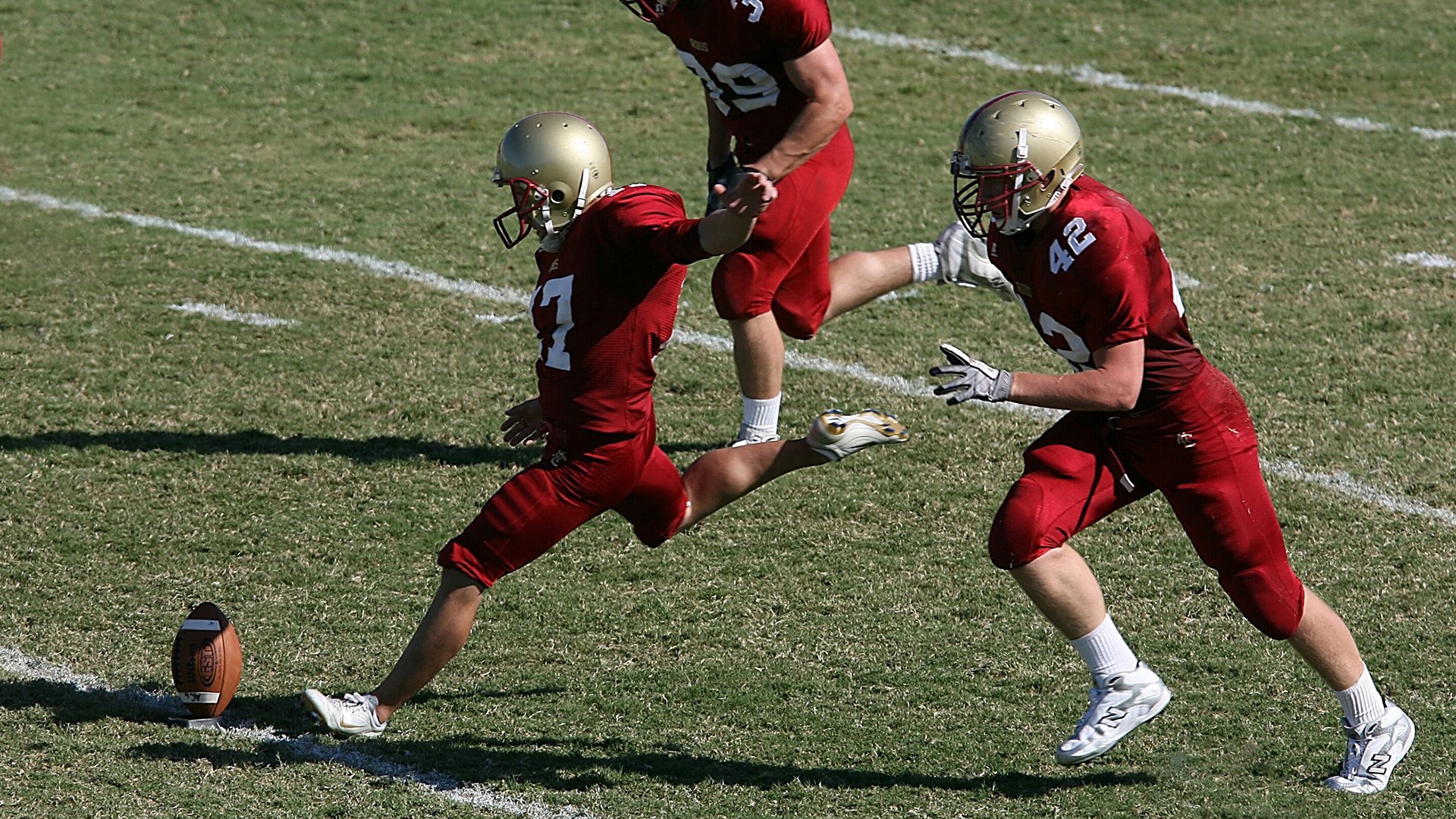 夜航船与鹏城之影，当洛杉矶的浪花拍响大湾区的潮汐