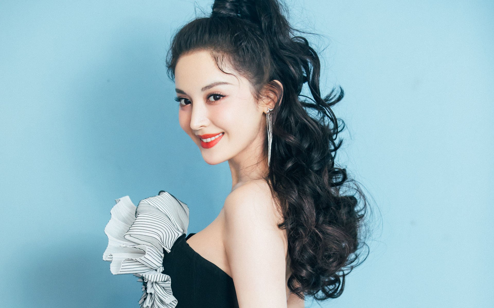 奥运周期关键战之夜，西亚卡姆用逆袭定义伟大，他为何舞台越大越强？