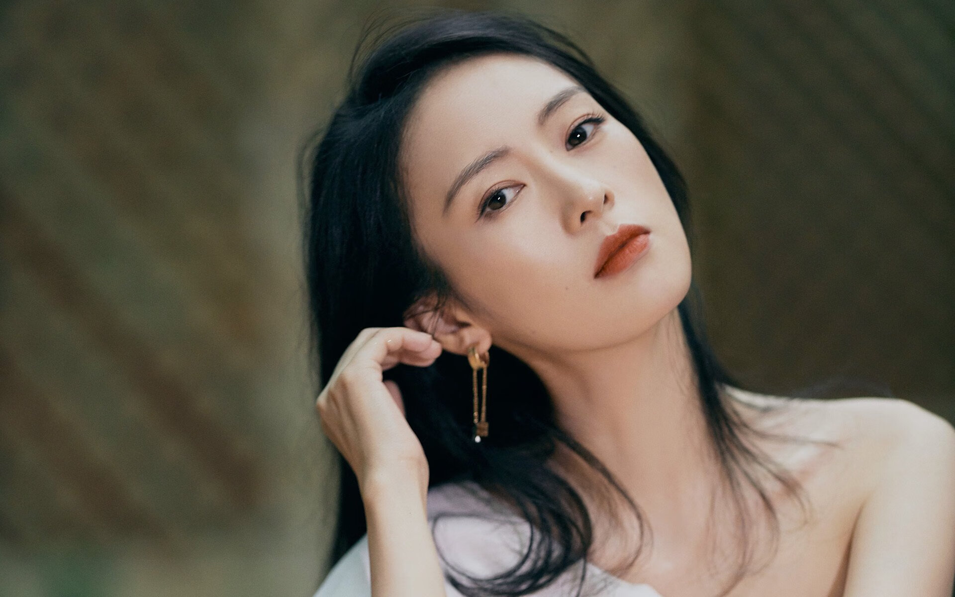 魔笛新乐章与沙漠风暴，当格鲁吉亚的琴弦拨动，非洲的鼓点震碎了预言